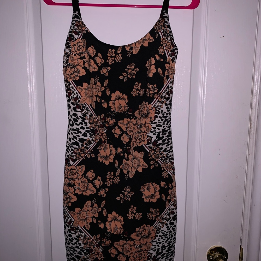 brand new GUESS dress